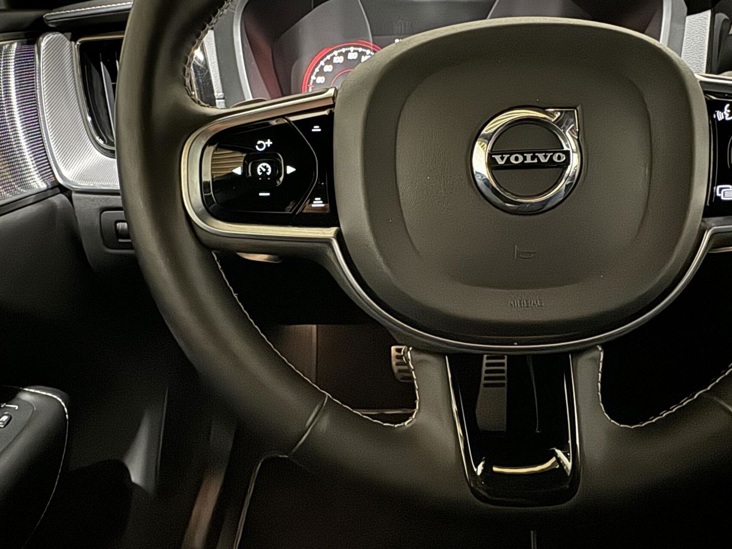 Volvo XC60 2.0 T8 AWD Polestar Engineered H/K Pano HUD ACC