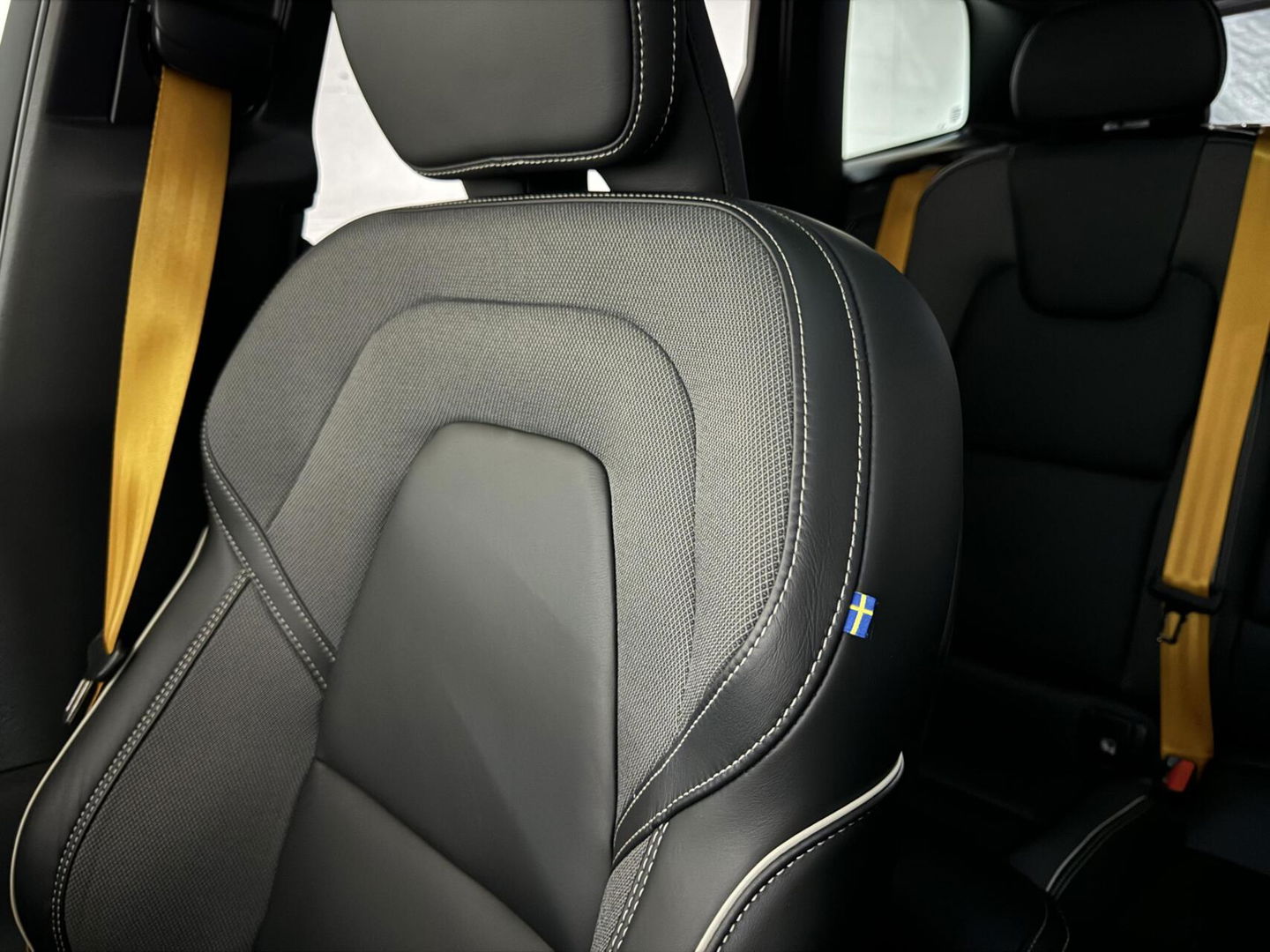 Volvo XC60 2.0 T8 AWD Polestar Engineered H/K Pano HUD ACC