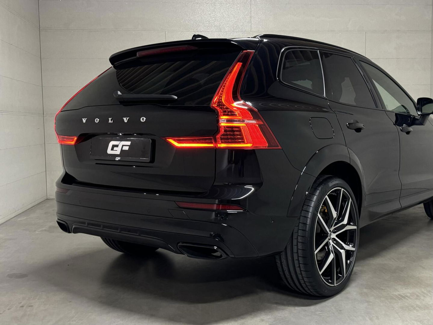 Volvo XC60 2.0 T8 AWD Polestar Engineered H/K Pano HUD ACC