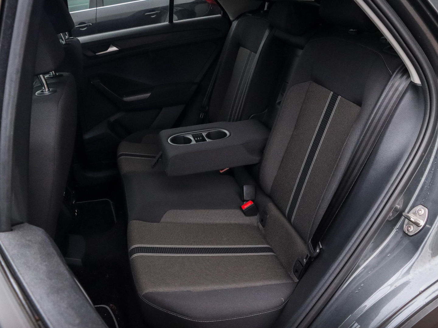 Volkswagen T-Roc 1.5 TSI Style Business 150pk Automaat | 44.390km!