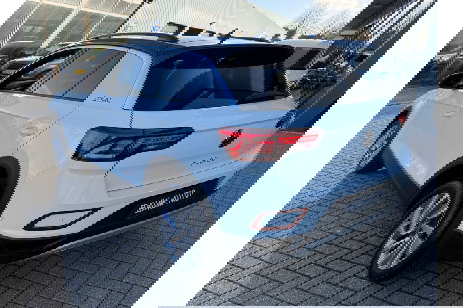 Volkswagen T-Roc 2.0 TDI AUTOMAAT 150PK GOAL AIRCO NAVI PDC-CAMERA.