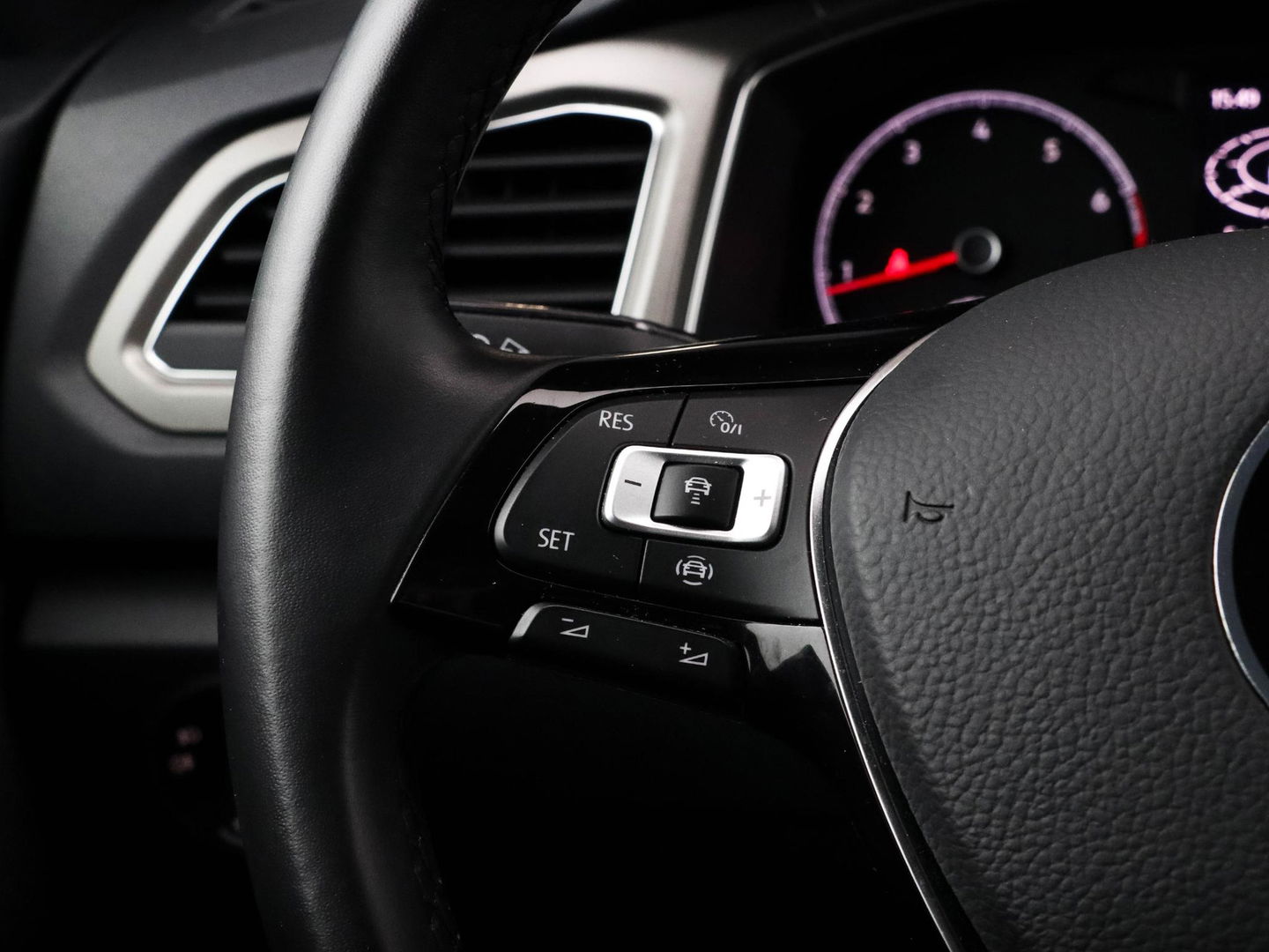 Volkswagen T-Roc 1.5 TSI Style Business 150pk Automaat | 44.390km!