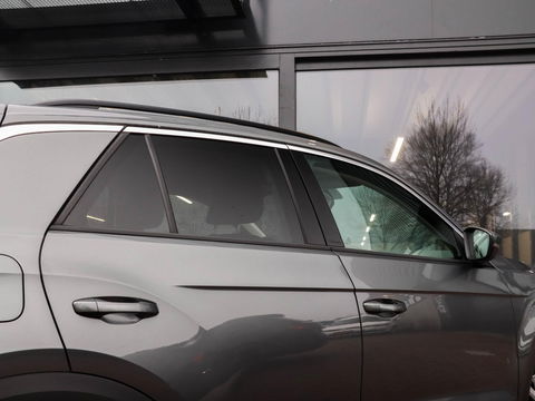 Volkswagen T-Roc 1.5 TSI Style Business 150pk Automaat | 44.390km!