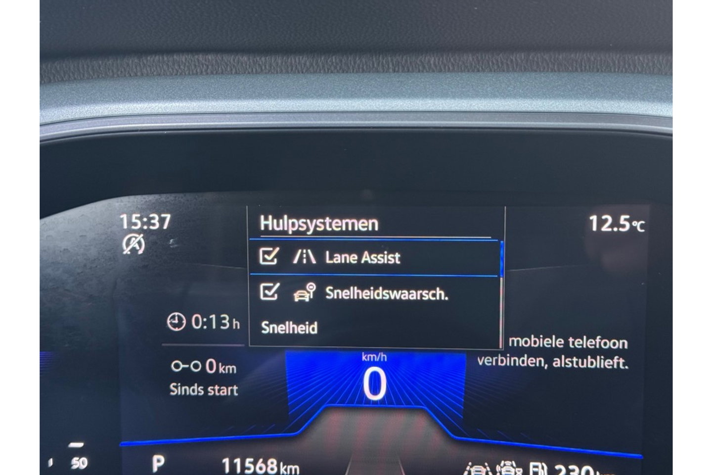 Volkswagen T-Roc 2.0 TDI AUTOMAAT 150PK GOAL AIRCO NAVI PDC-CAMERA.