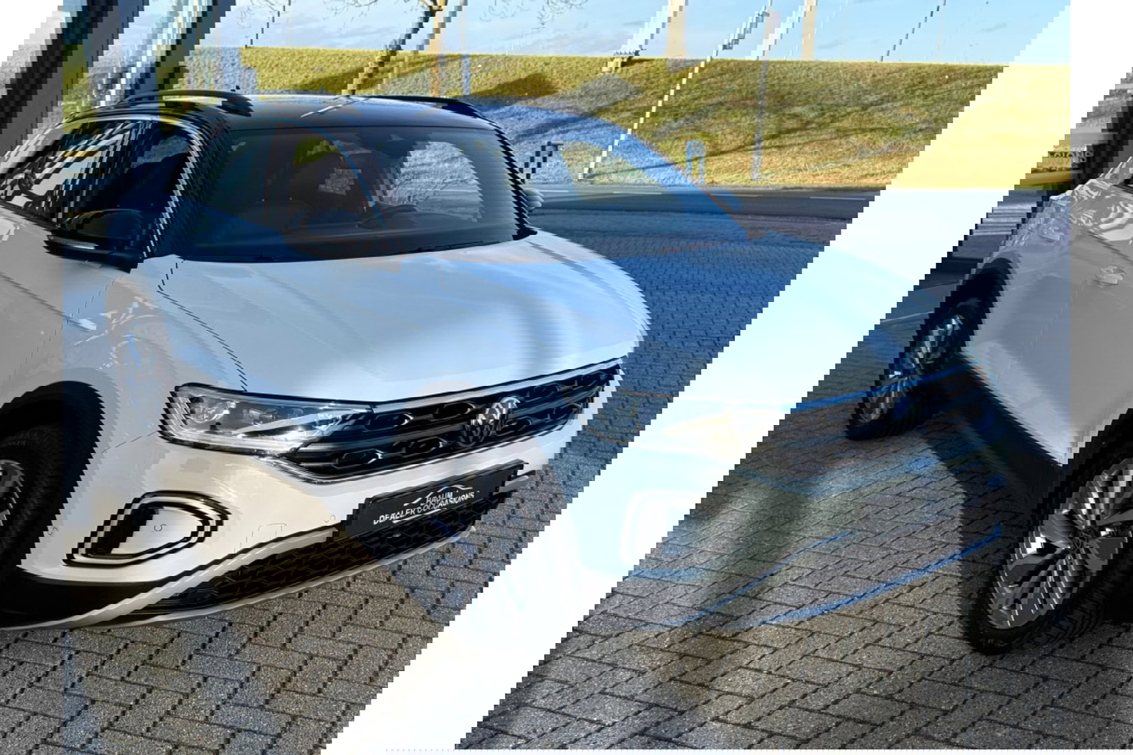 Volkswagen T-Roc 2.0 TDI AUTOMAAT 150PK GOAL AIRCO NAVI PDC-CAMERA.