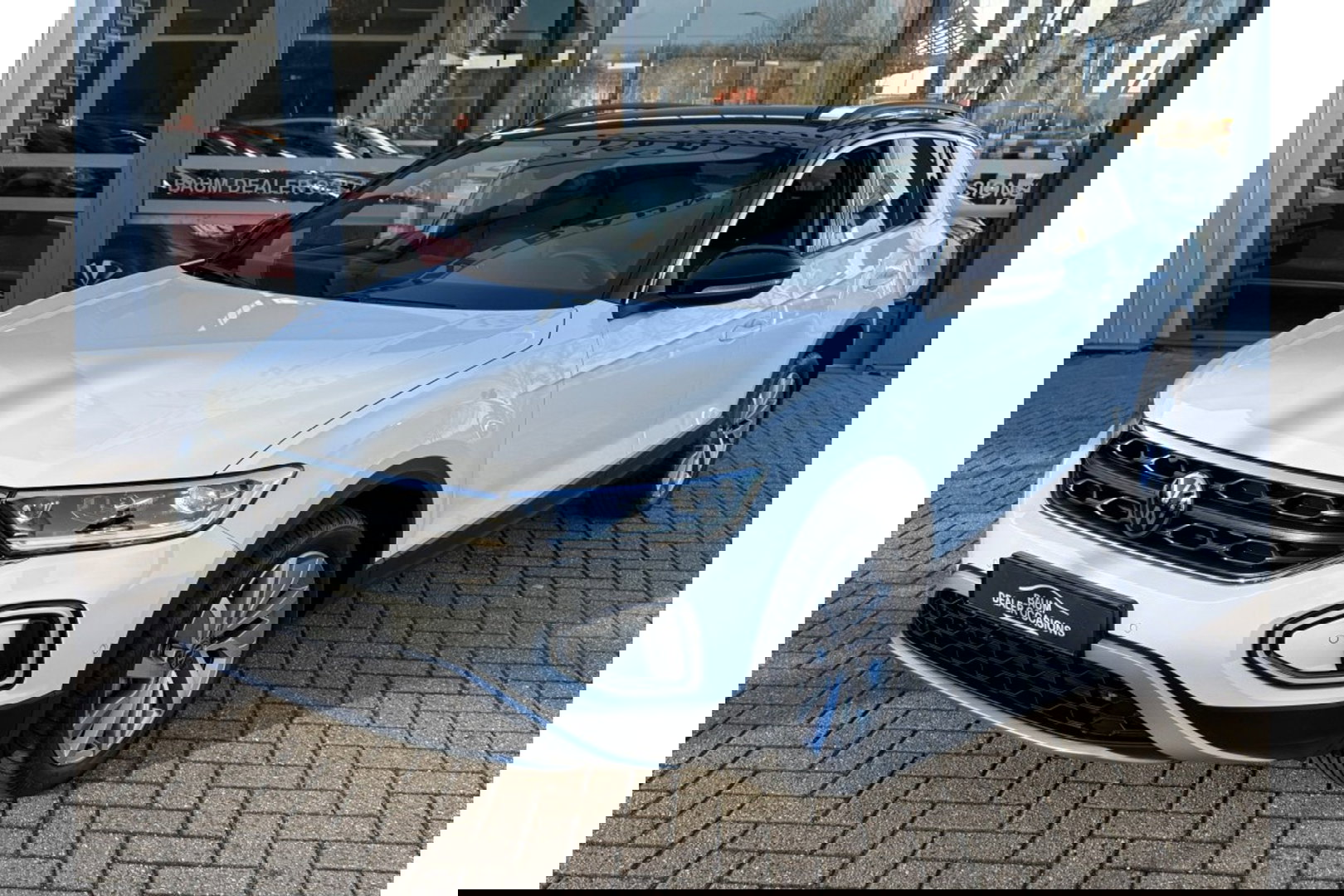 Volkswagen T-Roc 2.0 TDI AUTOMAAT 150PK GOAL AIRCO NAVI PDC-CAMERA.