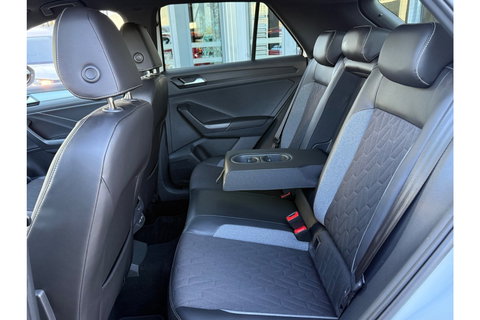 Volkswagen T-Roc 2.0 TDI AUTOMAAT 150PK GOAL AIRCO NAVI PDC-CAMERA.