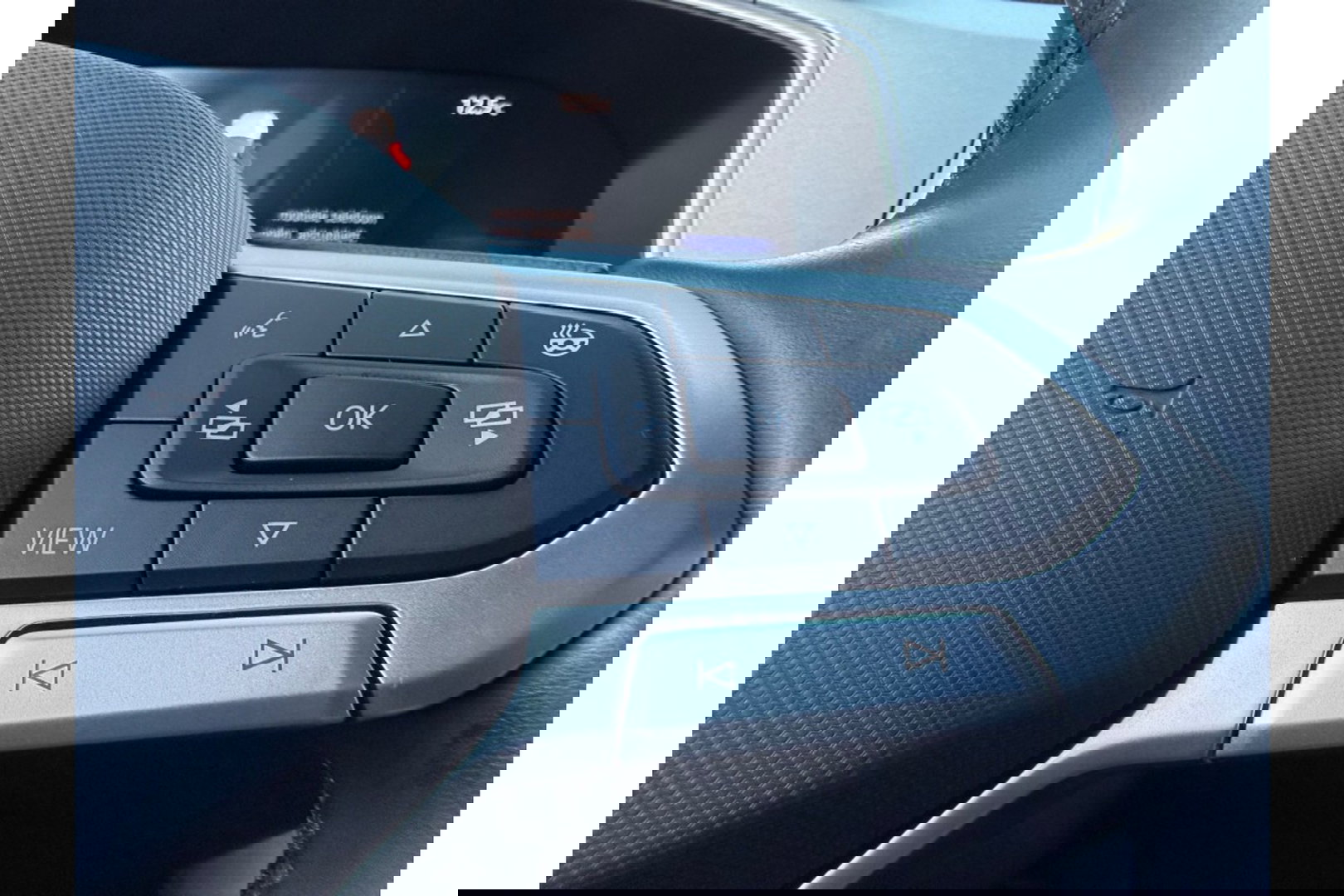 Volkswagen T-Roc 2.0 TDI AUTOMAAT 150PK GOAL AIRCO NAVI PDC-CAMERA.