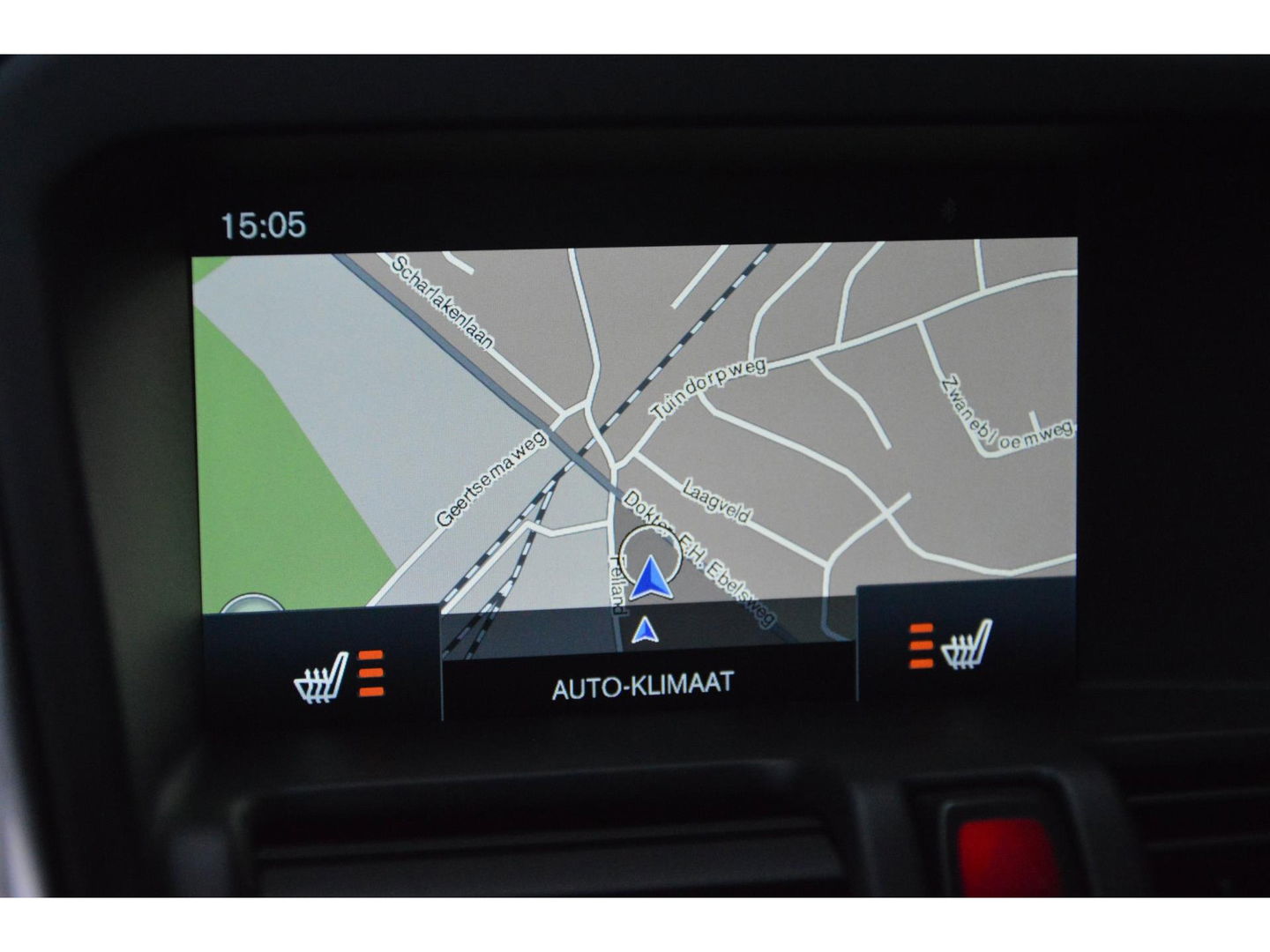 Volvo XC60 T5 R-Design| Panoramadak | Camera | Trekhaak | Stoelverwarming | Leer | Bluetooth | Elektrische stoelen |