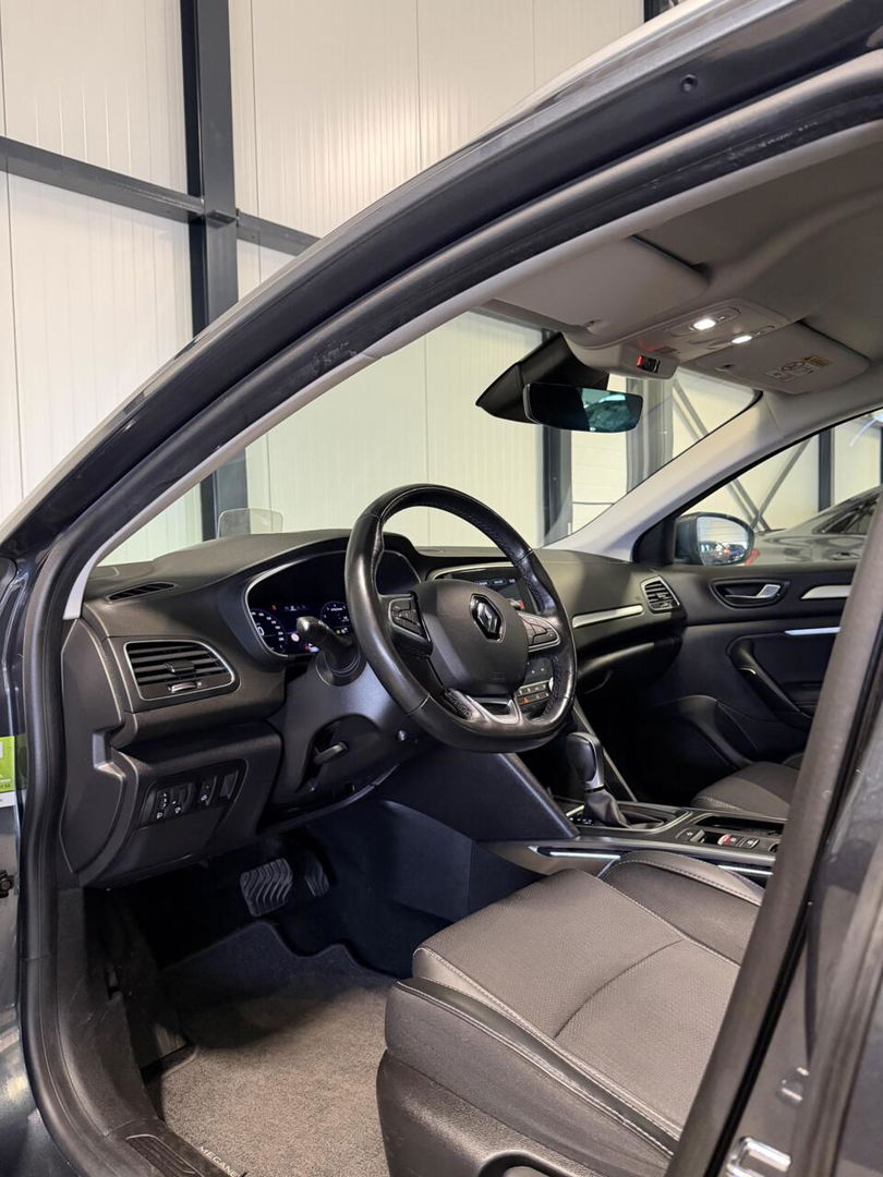 Renault Mégane Estate 1.3 TCe Intens 158PK Trekhaak Carplay