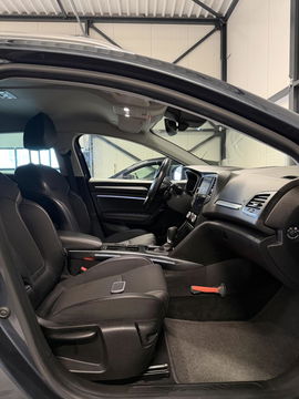 Renault Mégane Estate 1.3 TCe Intens 158PK Trekhaak Carplay