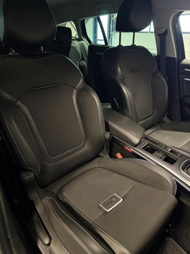 Renault Mégane Estate 1.3 TCe Intens 158PK Trekhaak Carplay