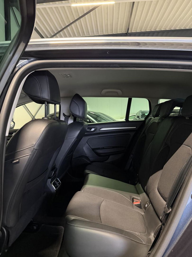 Renault Mégane Estate 1.3 TCe Intens 158PK Trekhaak Carplay