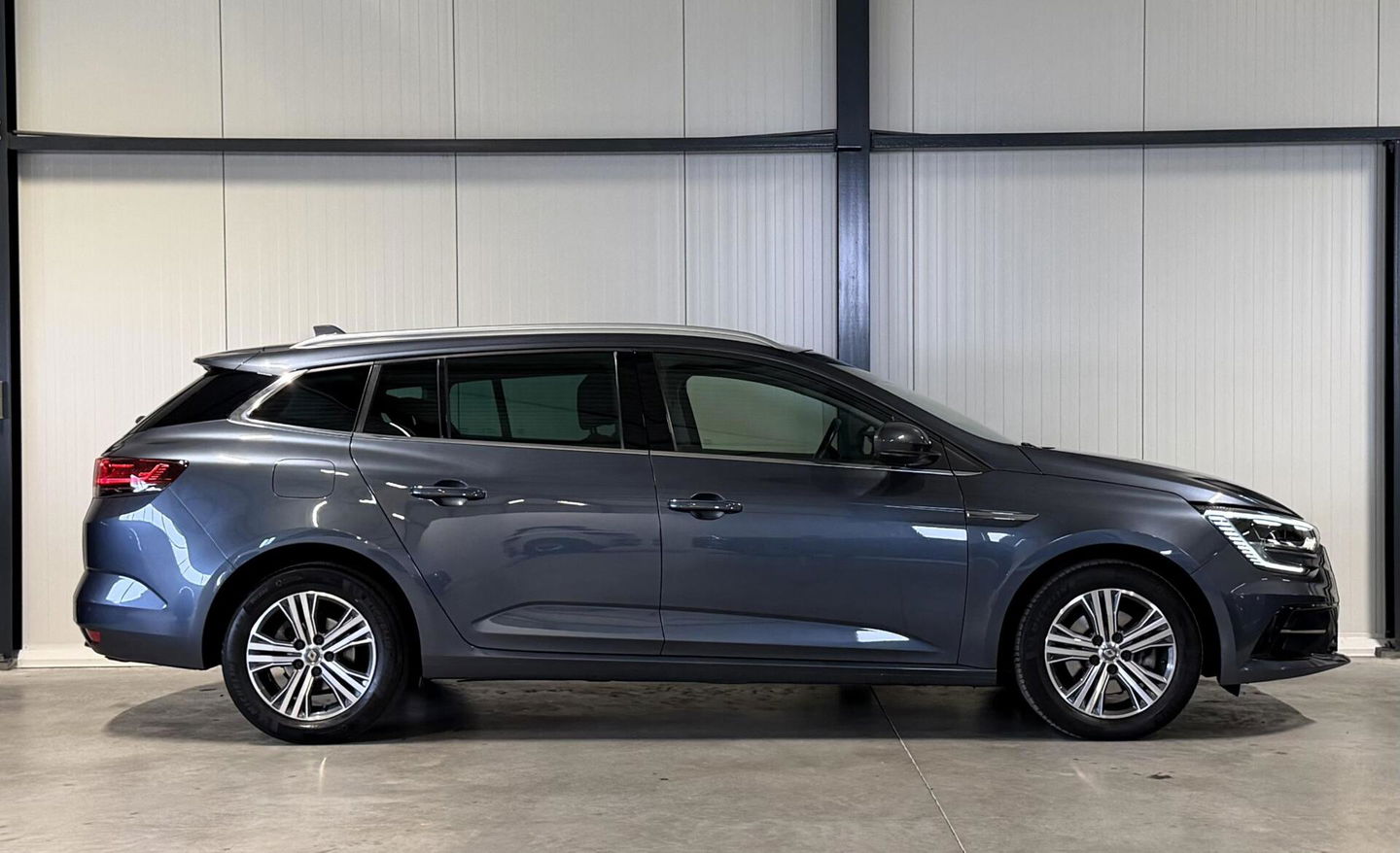 Renault Mégane Estate 1.3 TCe Intens 158PK Trekhaak Carplay