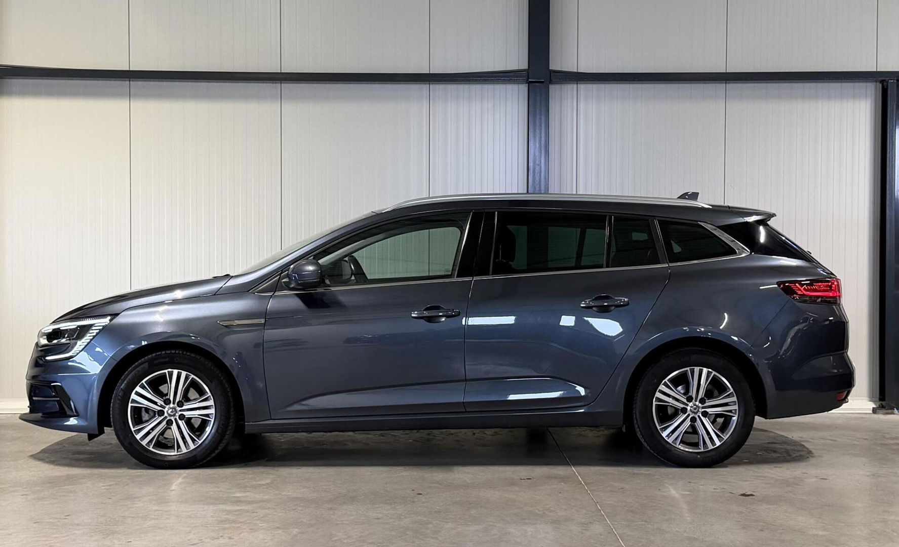 Renault Mégane Estate 1.3 TCe Intens 158PK Trekhaak Carplay