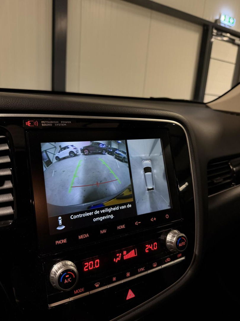 Mitsubishi Outlander 2.4 PHEV Intense+ AWD Camera Carplay