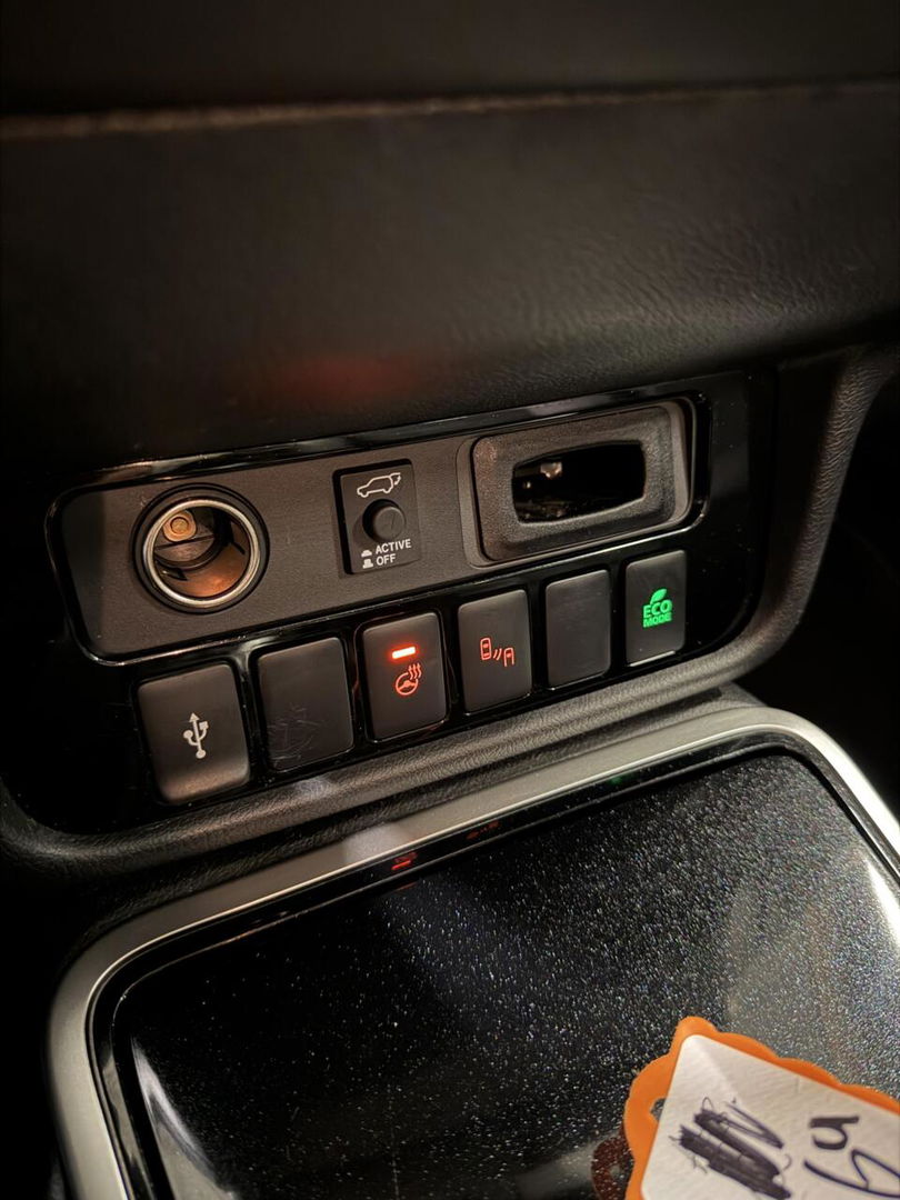 Mitsubishi Outlander 2.4 PHEV Intense+ AWD Camera Carplay