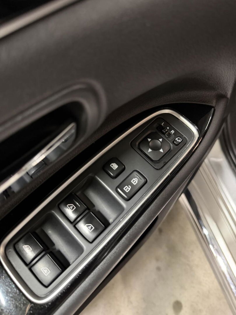 Mitsubishi Outlander 2.4 PHEV Intense+ AWD Camera Carplay