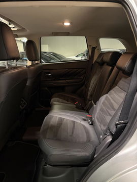 Mitsubishi Outlander 2.4 PHEV Intense+ AWD Camera Carplay