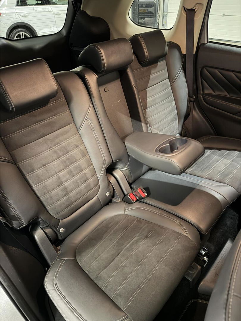 Mitsubishi Outlander 2.4 PHEV Intense+ AWD Camera Carplay