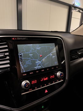 Mitsubishi Outlander 2.4 PHEV Intense+ AWD Camera Carplay