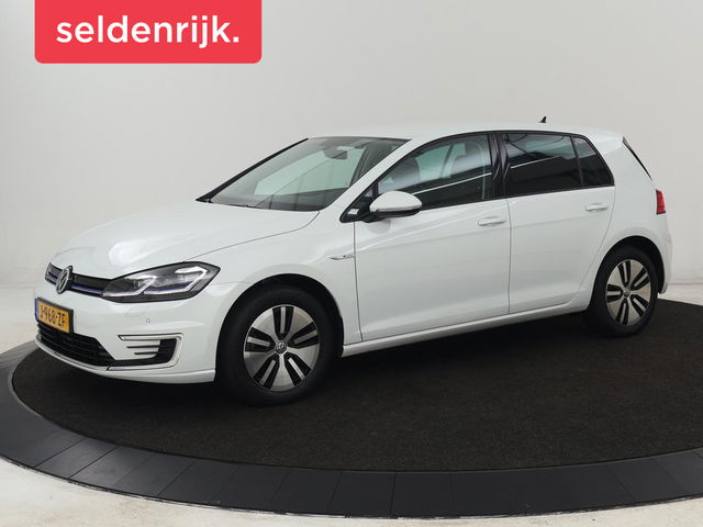 Volkswagen e-Golf - E-DITION | Stoelverwarming | Warmtepomp | Carplay | Adaptive cruise | Virtual Cockpit | Navigatie | LED  Plus | Getint glas | Climate control
