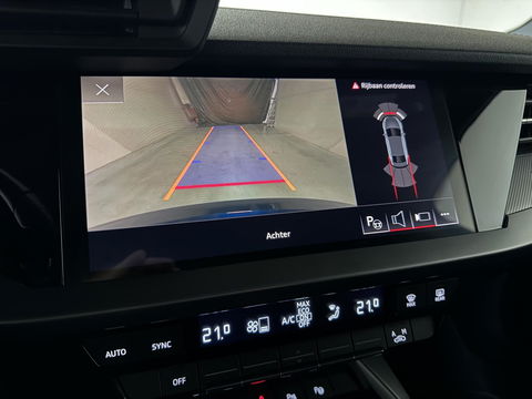 Audi A3 Limousine 35 TFSI S-Line Black Edition CarPlay Camera