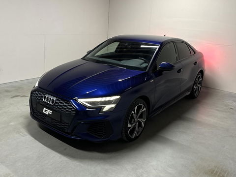 Audi A3 Limousine 35 TFSI S-Line Black Edition CarPlay Camera