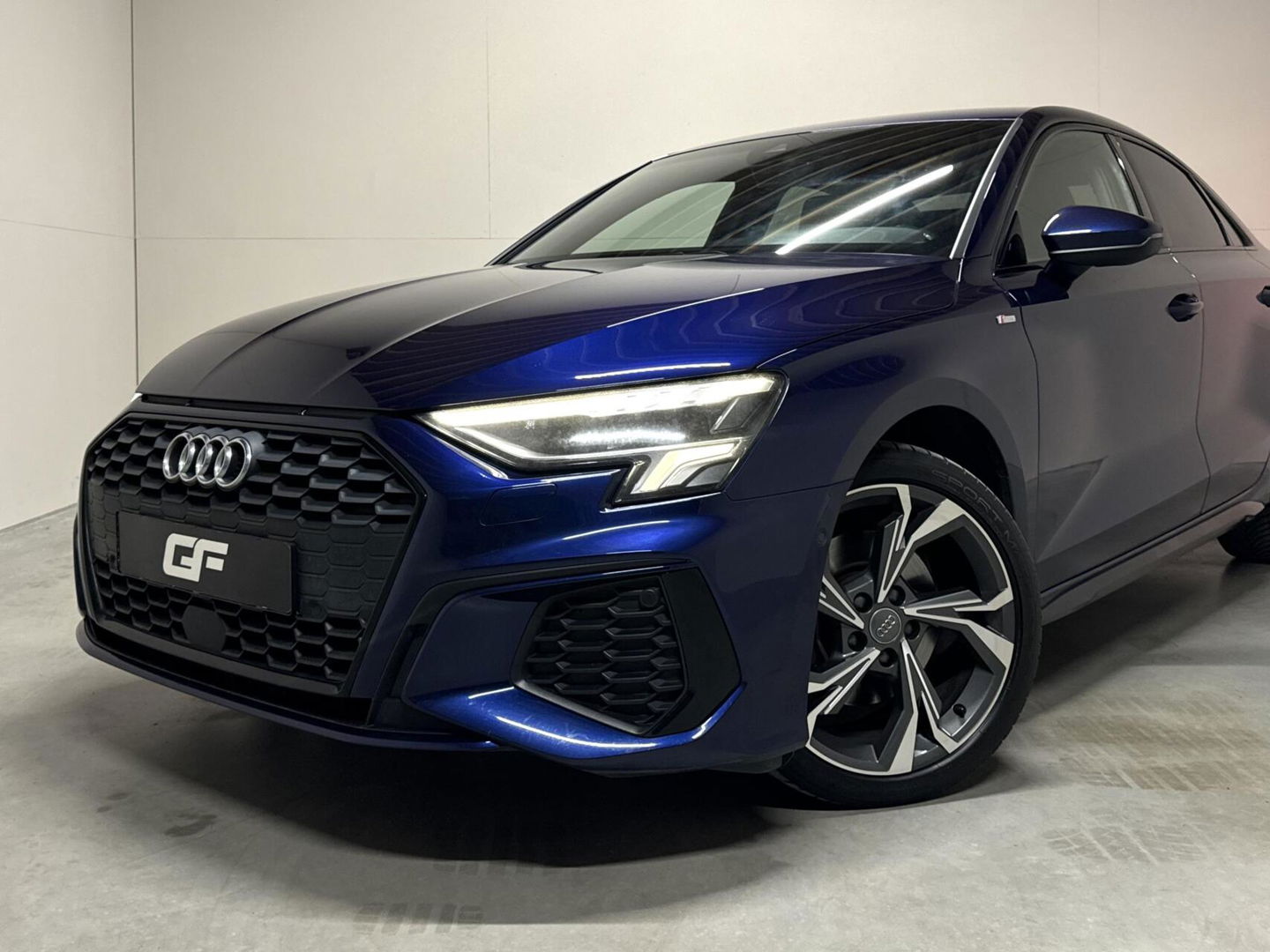 Audi A3 Limousine 35 TFSI S-Line Black Edition CarPlay Camera