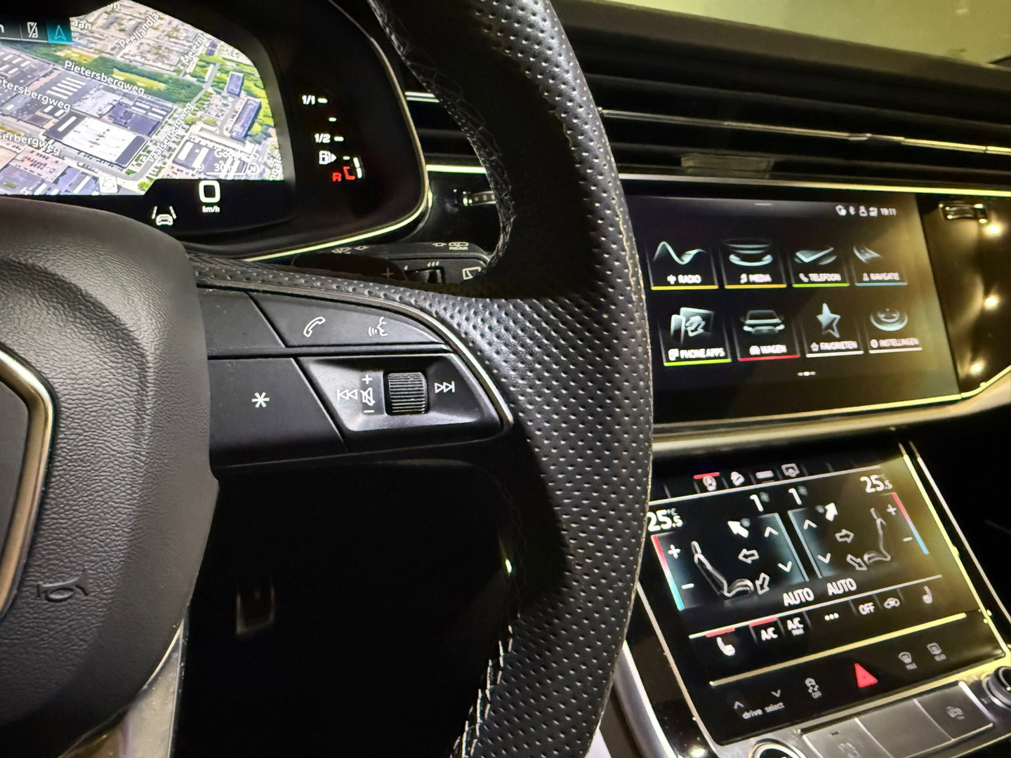 Audi Q8 55 TFSI quattro 3X S Line Pano|RS Seat|B&O|Memory