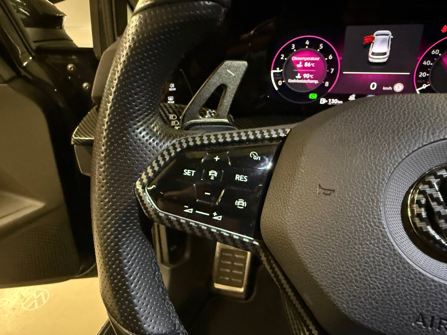 Volkswagen Golf 1.5 eTSI R-Line Business 8R Pack|Keyless|IQ