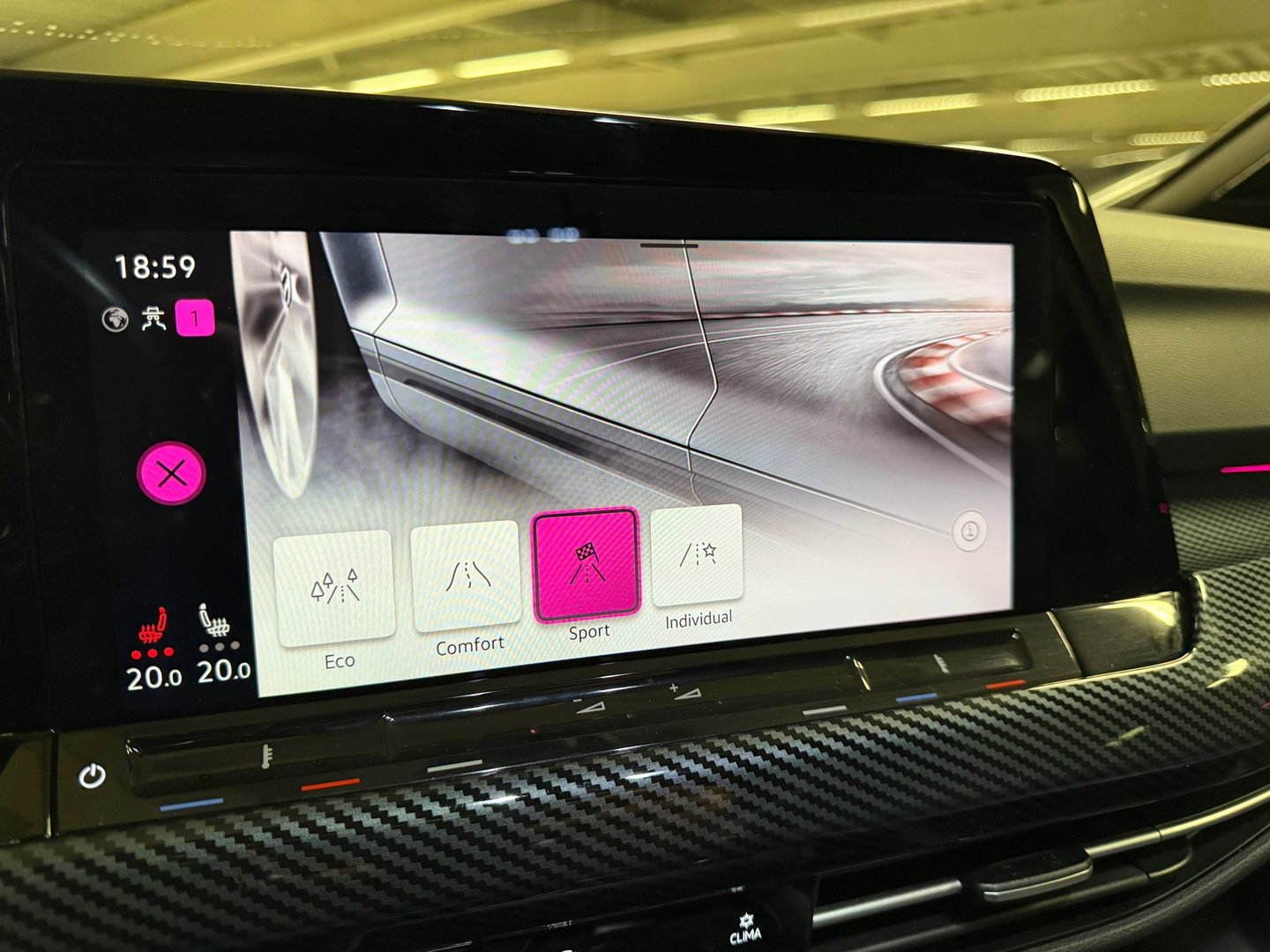 Volkswagen Golf 1.5 eTSI R-Line Business 8R Pack|Keyless|IQ