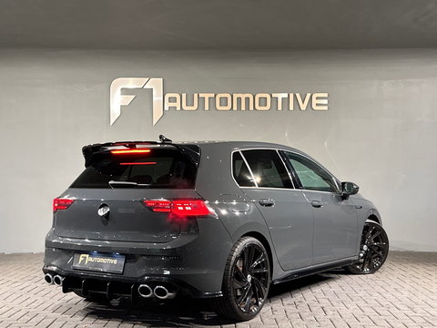 Volkswagen Golf 1.5 eTSI R-Line Business 8R Pack|Keyless|IQ