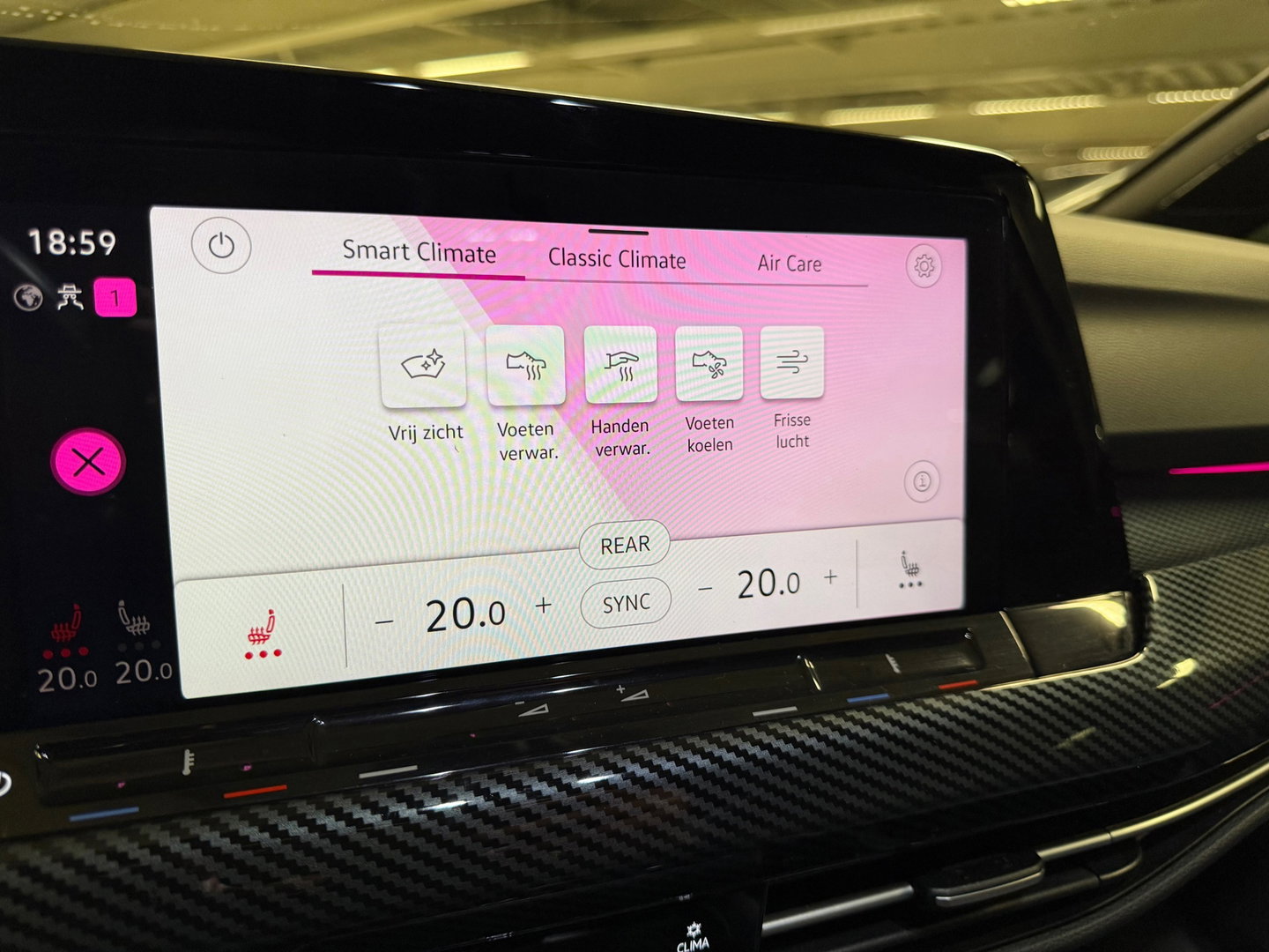 Volkswagen Golf 1.5 eTSI R-Line Business 8R Pack|Keyless|IQ