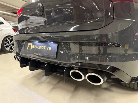 Volkswagen Golf 1.5 eTSI R-Line Business 8R Pack|Keyless|IQ