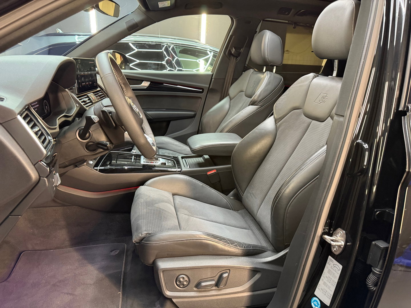 Audi Q5 50 TFSI e 3X S Line Pano|B&O|Trekhaak|Sfeer|Keyless