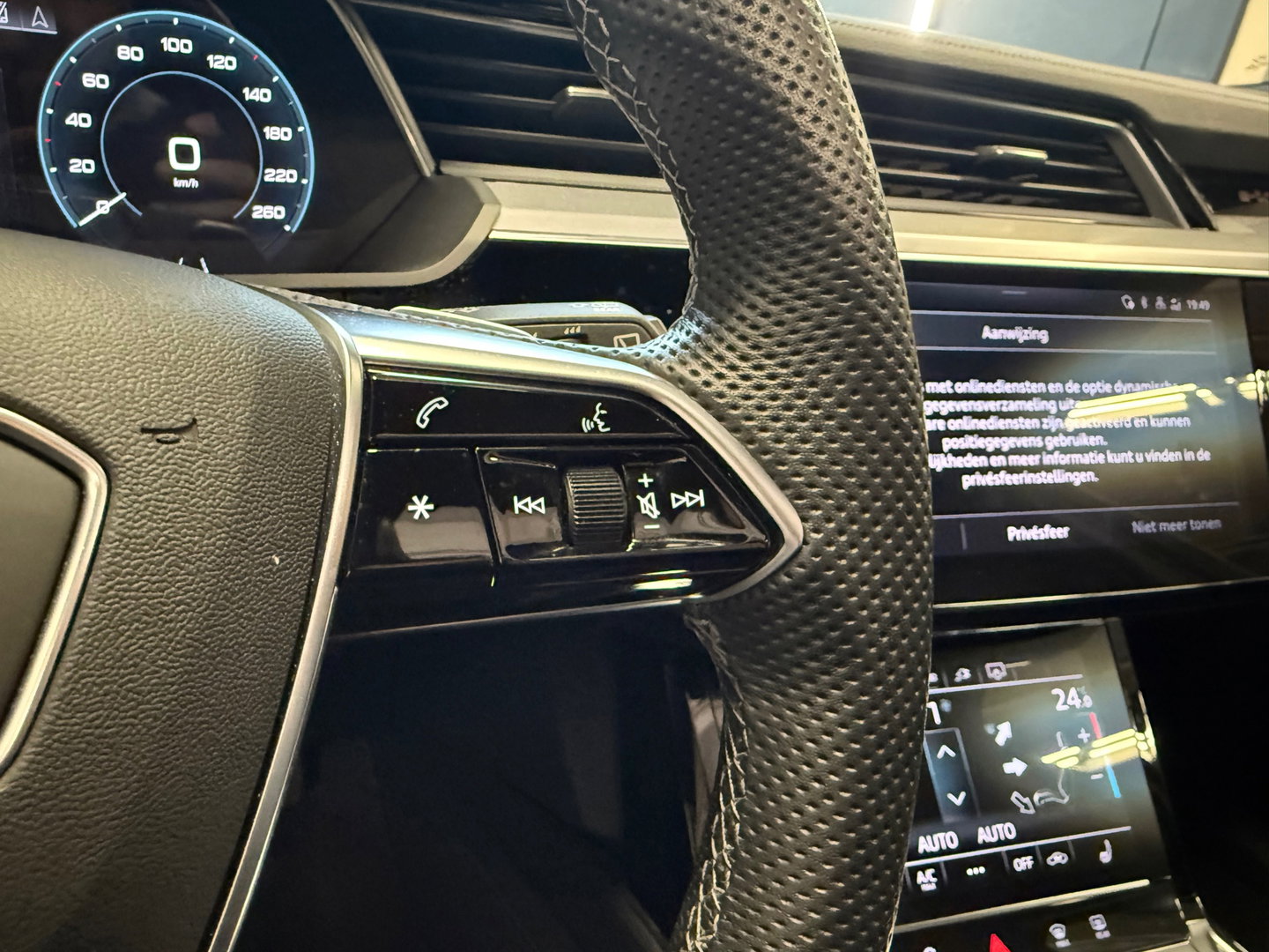 Audi e-tron 55 quattro S edition 95 kWh Pano|RS Seat|B&O|NAP