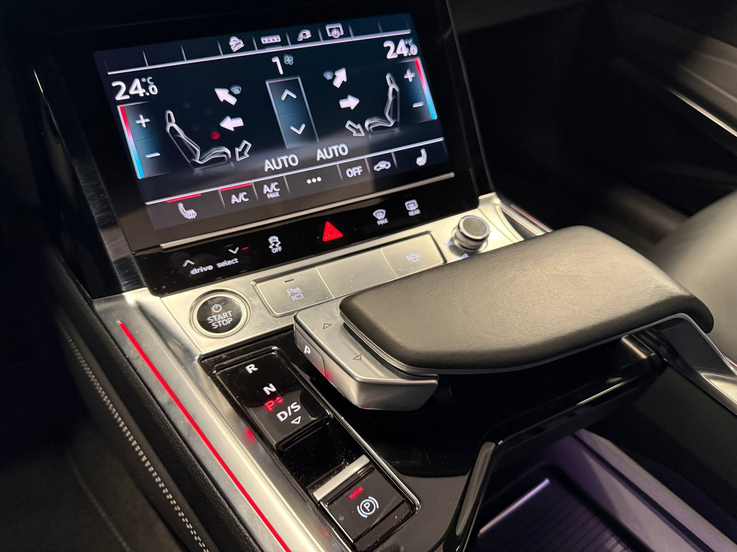 Audi e-tron 55 quattro S edition 95 kWh Pano|RS Seat|B&O|NAP