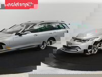 Volkswagen Golf - 1.0 TSI Life | Trekhaak | Camera | Adaptive cruise | Sfeerverlichting | Carplay | Navigatie | Parkeerhulp | Climate control | Bluetooth