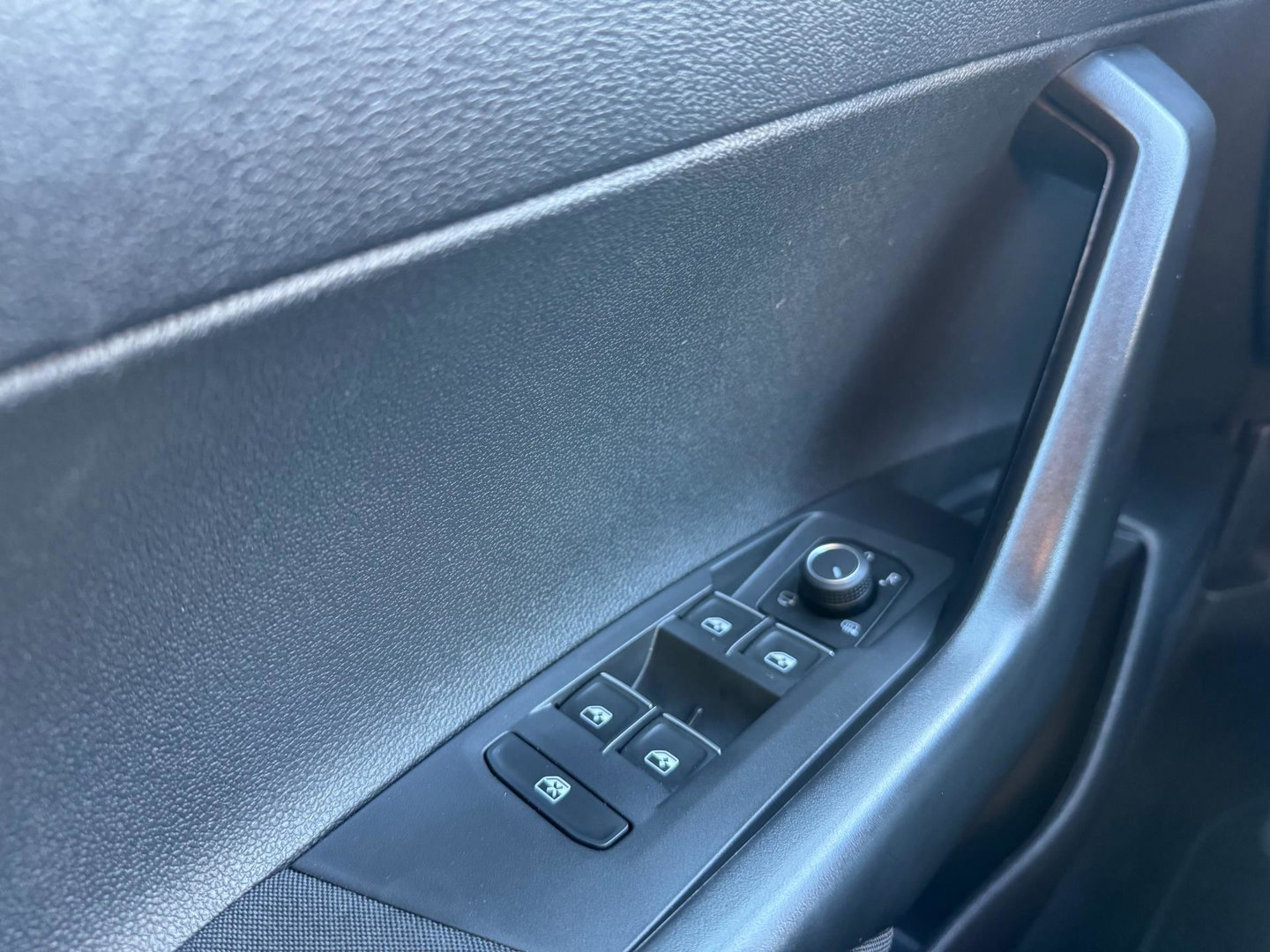 Volkswagen Taigo 1.0 TSI 3X R-Line DSG Virtual Led Clima Camera