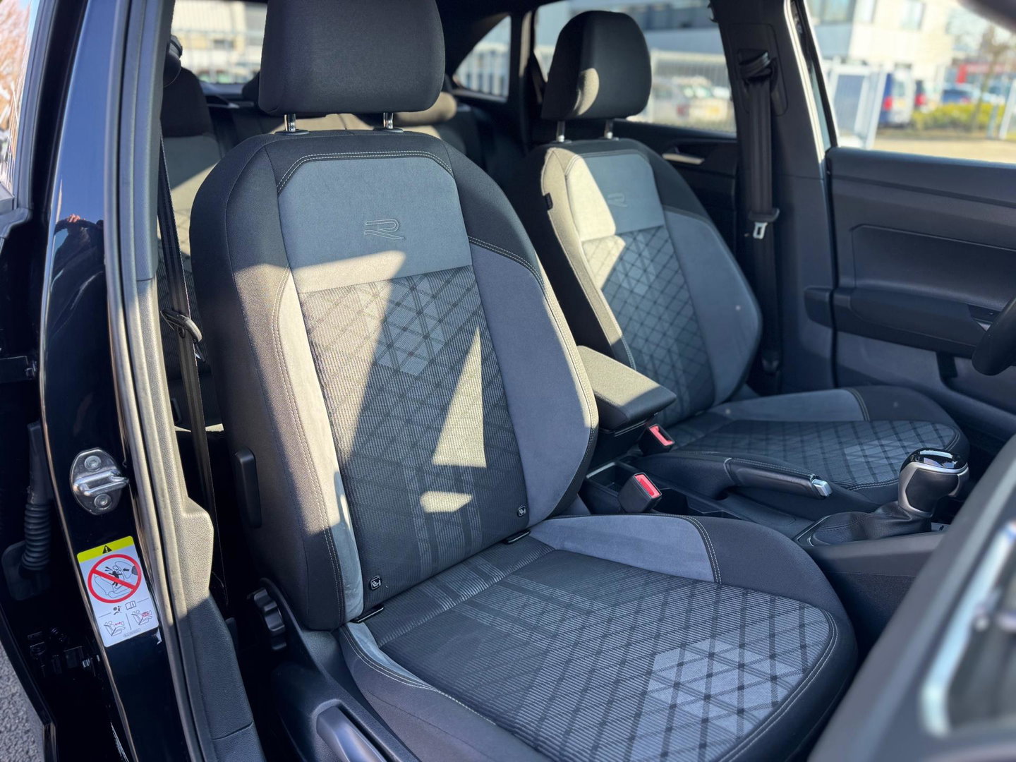 Volkswagen Taigo 1.0 TSI 3X R-Line DSG Virtual Led Clima Camera