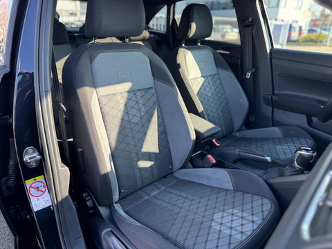 Volkswagen Taigo 1.0 TSI 3X R-Line DSG Virtual Led Clima Camera