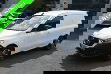 Mercedes-Benz Citan - 110 CDI L1 Pro 3 Zitplaatsen, MBUX, Stoelverwarming