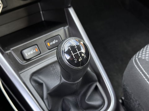 Suzuki Vitara 1.0 Boosterjet Select | Origineel Nederlands | Cruise Control | Achteruitrijcamera | Apple Carplay | Stoelverwarming | Android Auto | DAB |