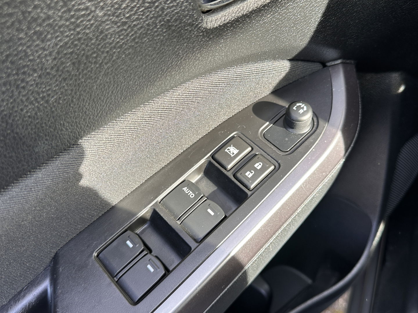 Suzuki Vitara 1.0 Boosterjet Select | Origineel Nederlands | Cruise Control | Achteruitrijcamera | Apple Carplay | Stoelverwarming | Android Auto | DAB |