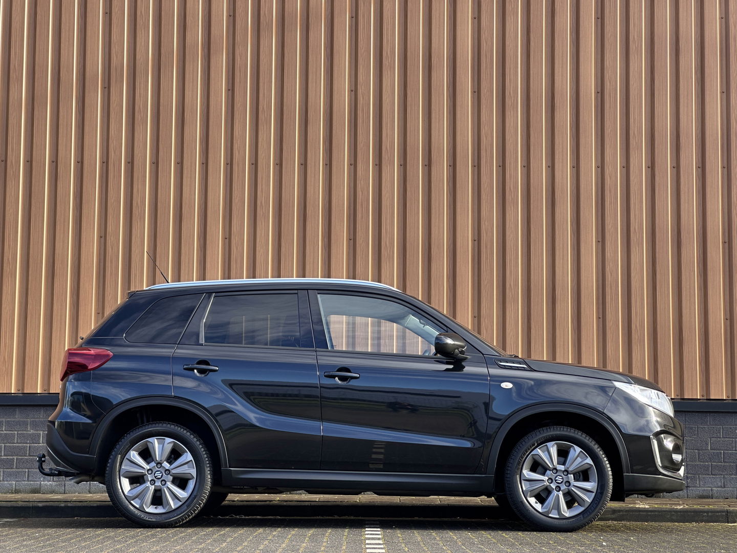 Suzuki Vitara 1.0 Boosterjet Select | Origineel Nederlands | Cruise Control | Achteruitrijcamera | Apple Carplay | Stoelverwarming | Android Auto | DAB |