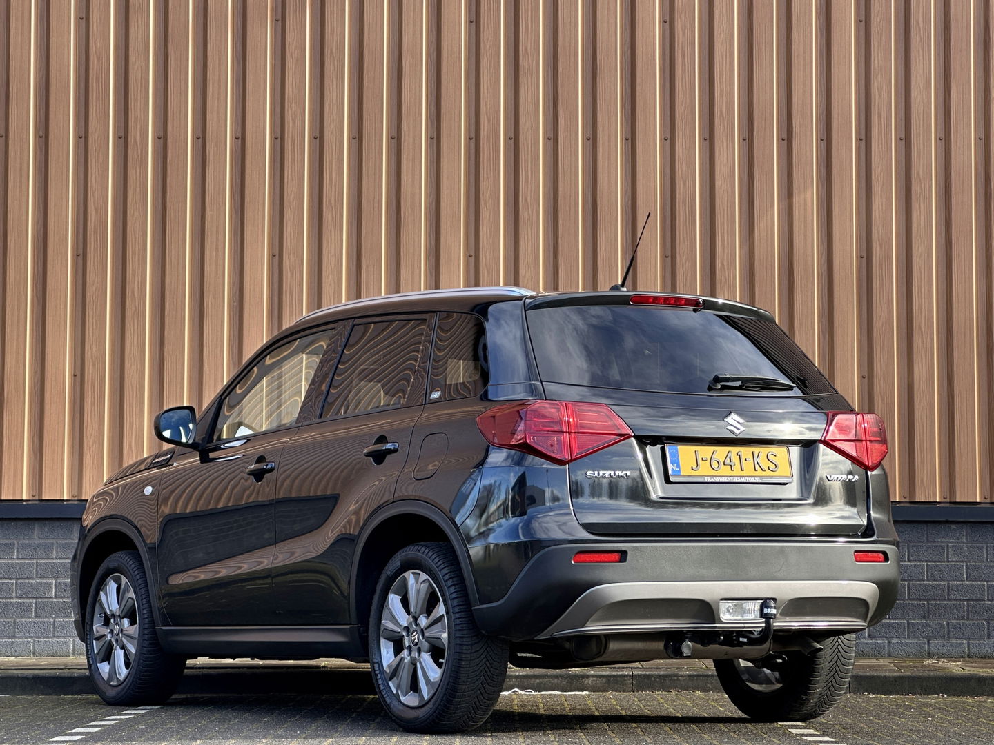 Suzuki Vitara 1.0 Boosterjet Select | Origineel Nederlands | Cruise Control | Achteruitrijcamera | Apple Carplay | Stoelverwarming | Android Auto | DAB |