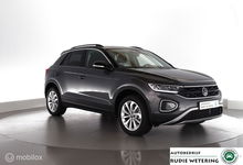 Volkswagen T-Roc - 1.5 TSI 150pk Automaat Business led|nav|cam|dab|tel|ecc|acc|lmv17