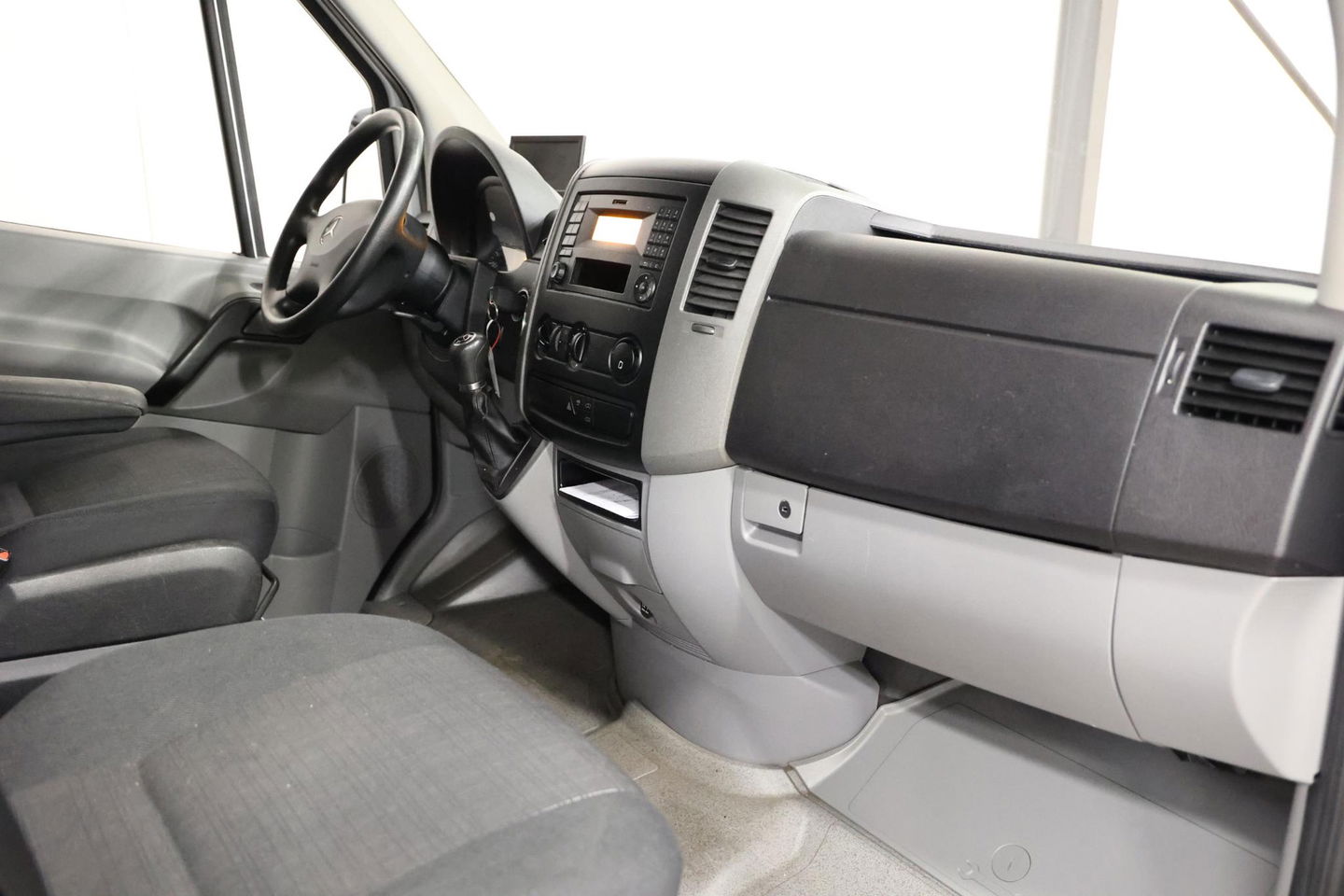 Mercedes-Benz Sprinter 311 2.2 CDI LAADKLEP POST NL