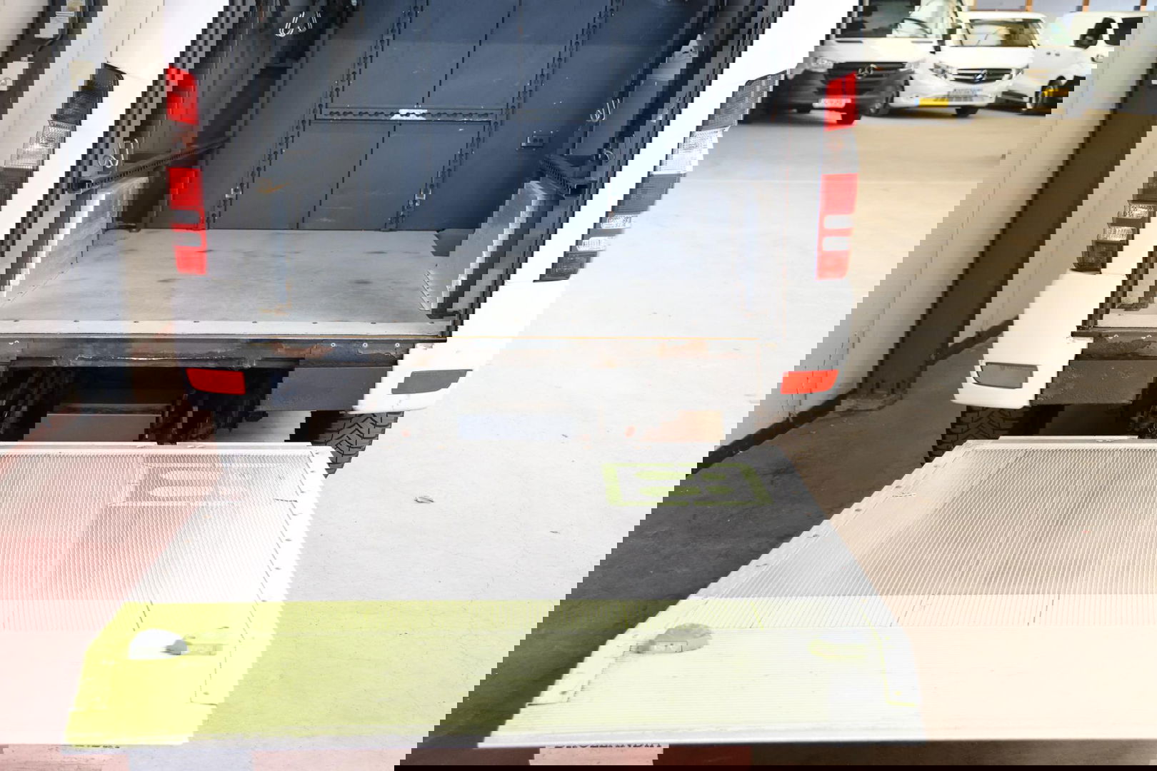 Mercedes-Benz Sprinter 311 2.2 CDI LAADKLEP POST NL